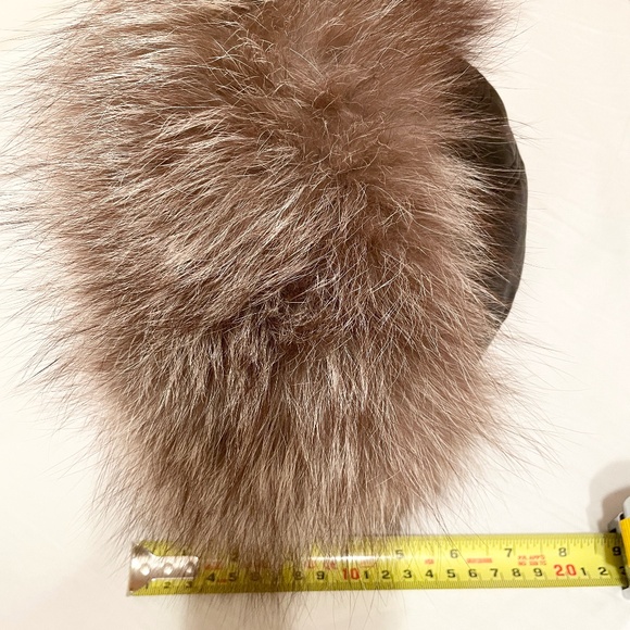 Faux Fur hat cream and light brown, new - Picture 4 of 5